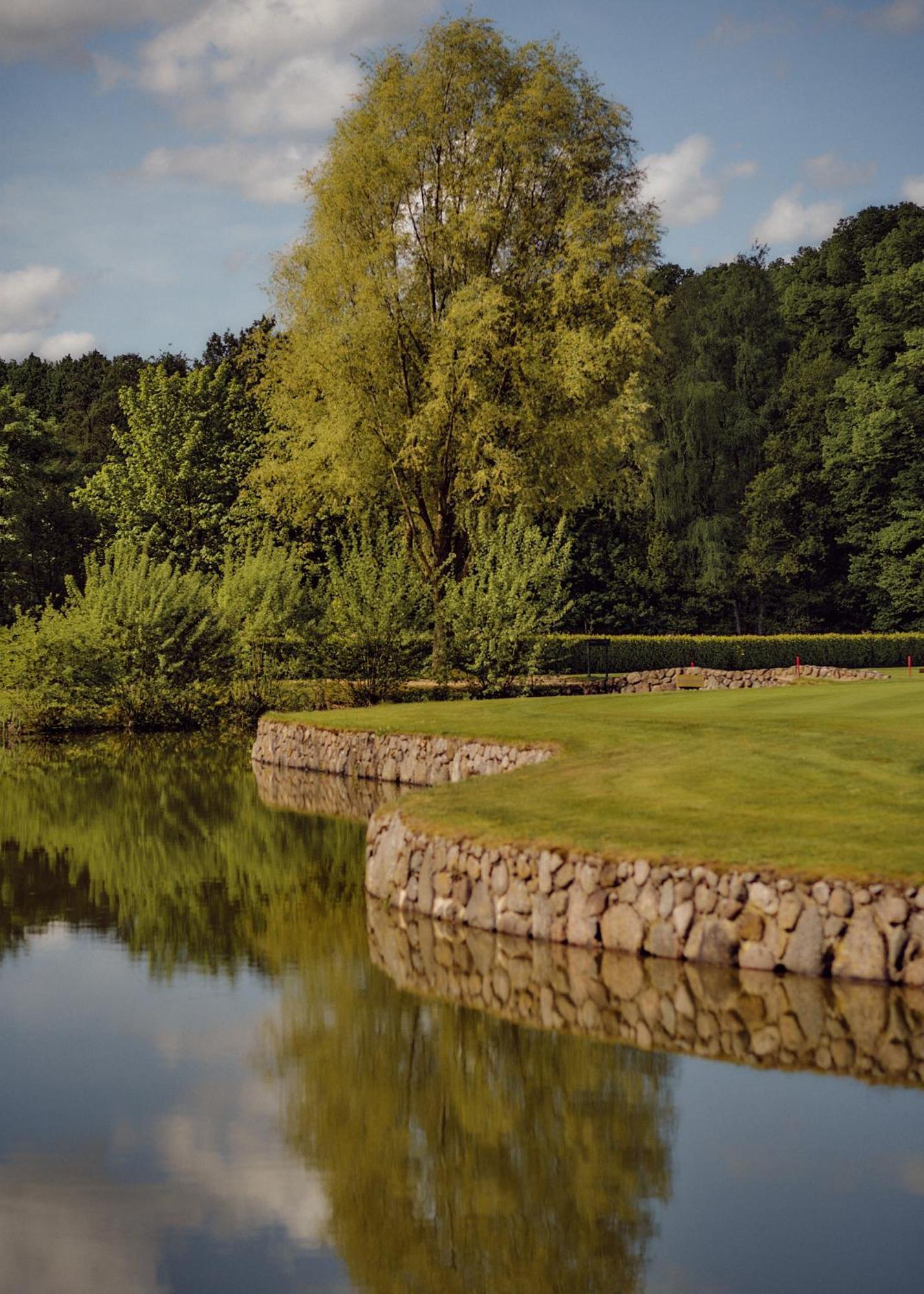 Hotel apartamentowy Am Golfclub Treudelberg *